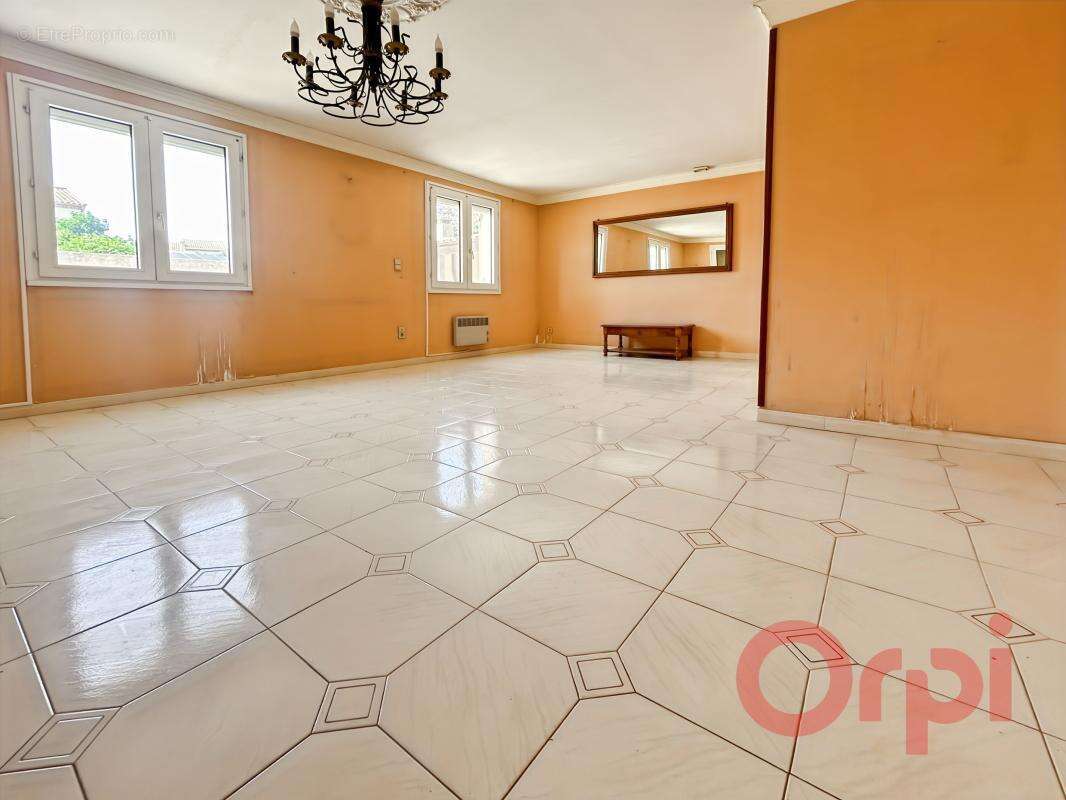 À Vendre : Maison de plain-pied 4 faces à Sérignan - photo 11