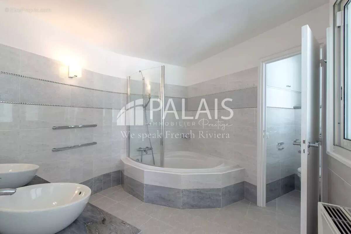 Maison à MOUANS-SARTOUX