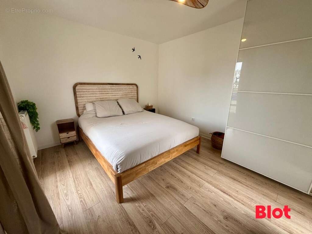 Maison à SAINT-ERBLON