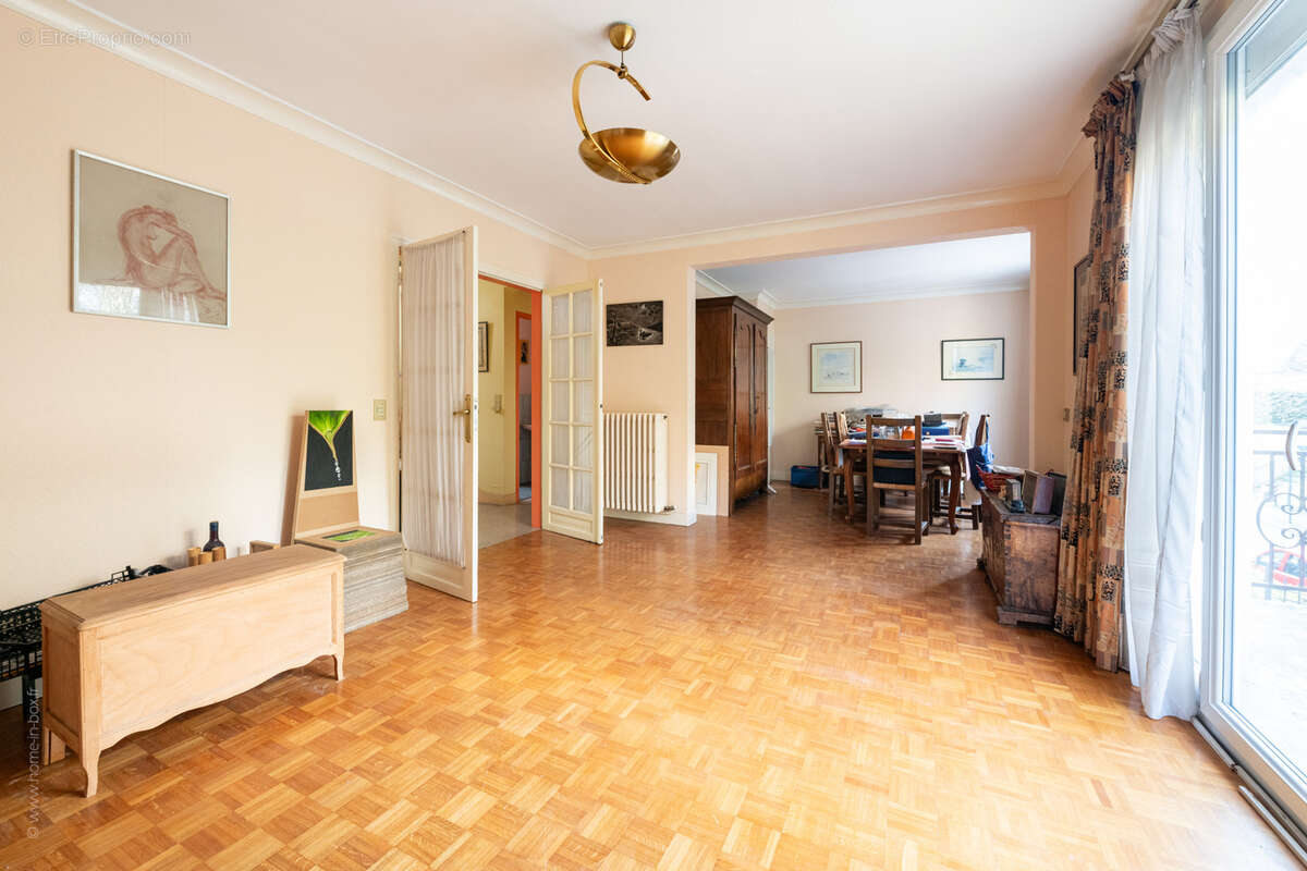 Maison à NOGENT-SUR-MARNE