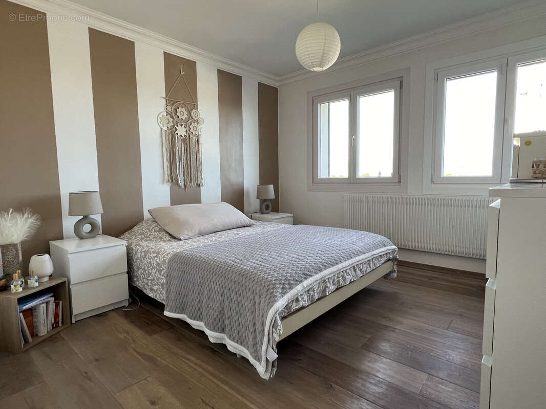 Maison à COLLONGES-SOUS-SALEVE