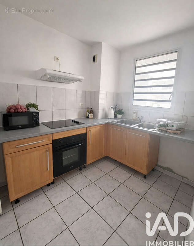Photo 2 - Appartement à SAINT-DENIS