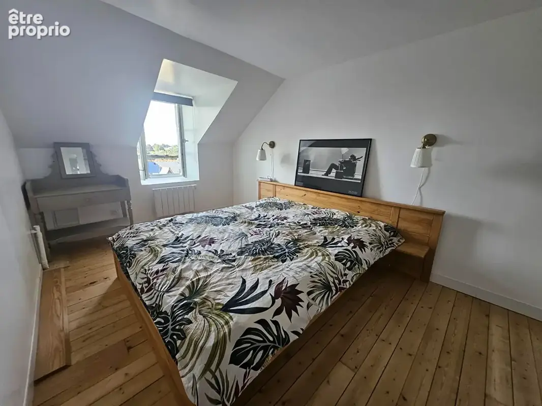 "DINAN -Place Saint-Sauveur : Appartement de caractère avec vue sur "la Basilique" meublé ! - photo 7