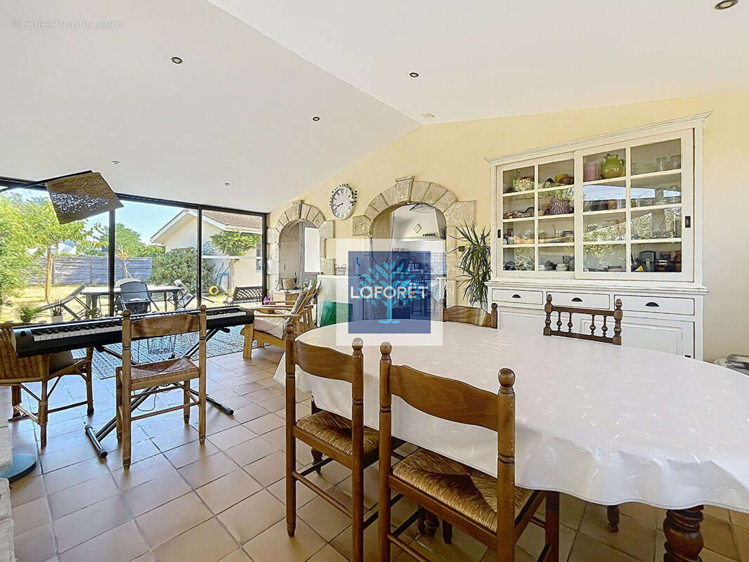 Maison pierre, piscine et jardin - photo 9