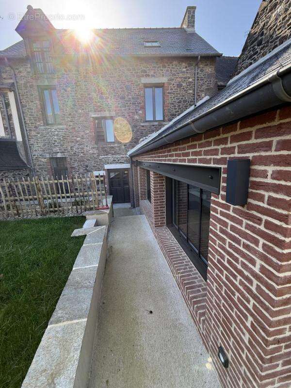 Maison à SAINT-SULIAC