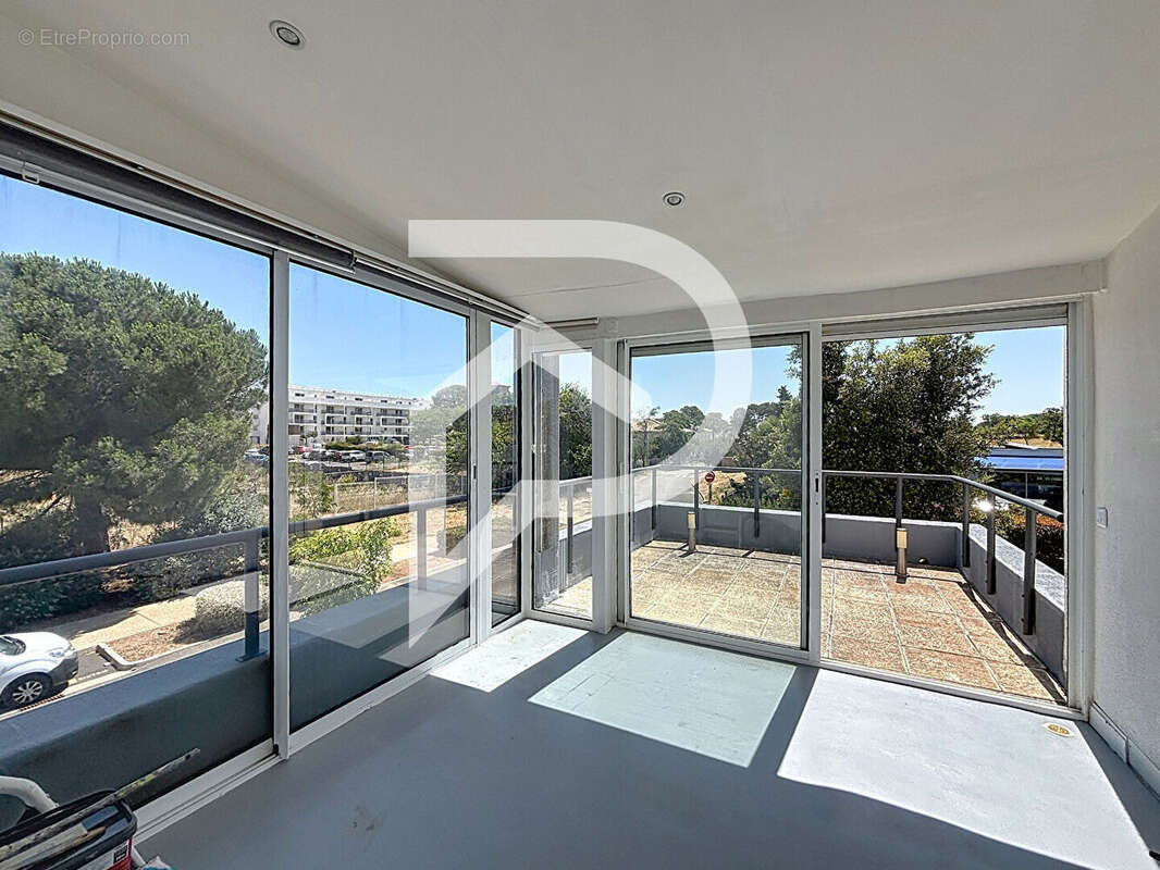 Villa contemporaine 3 faces - piscine - 3 suites parentales - garage - agde - photo 15