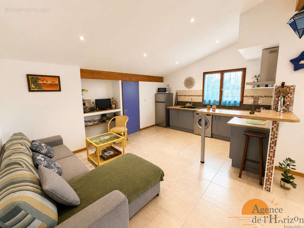 Maison à ARES