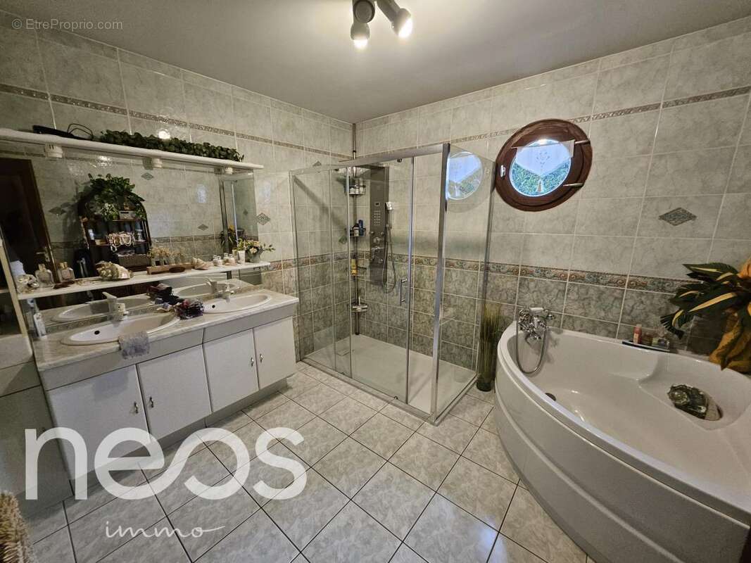 Maison à FARGES-EN-SEPTAINE