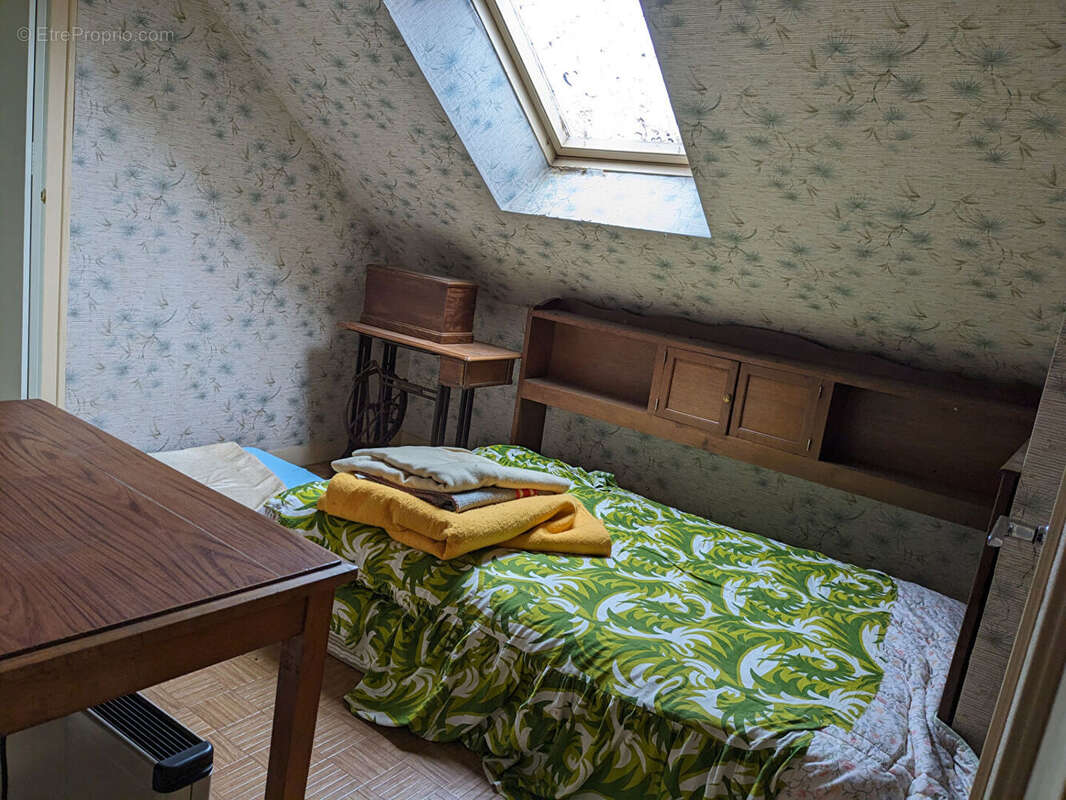 Maison à SAINT-LAURENT-SUR-OUST