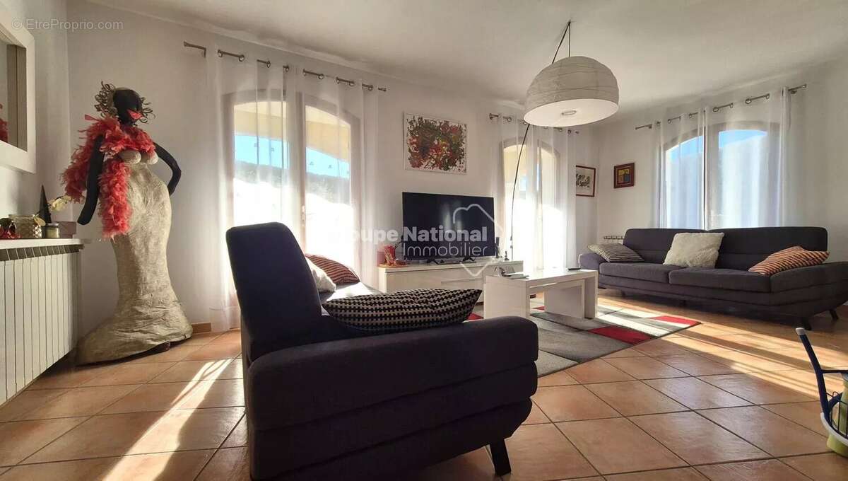 Maison à LES ANGLES