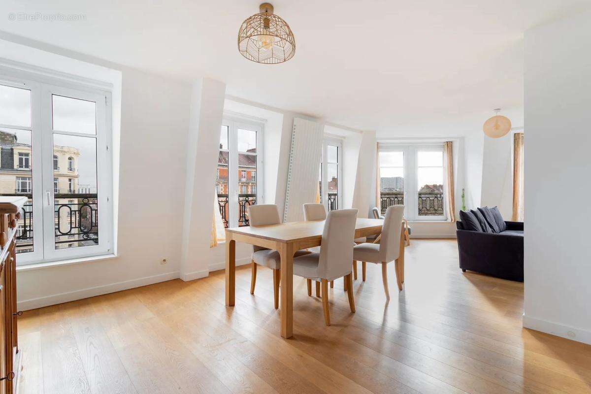 Appartement à LA MADELEINE