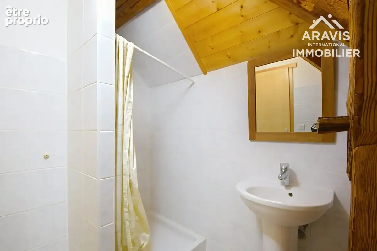 Ferme d'alpage et sa chèvrerie - photo 9