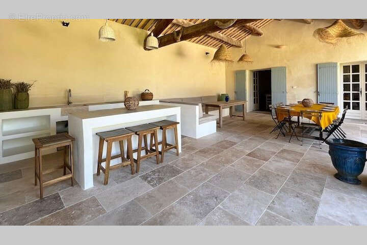 Maison à CHATEAUNEUF-DU-PAPE