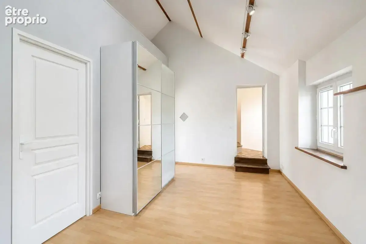 Maison de caractère 6 pièces louée - Fublaines - photo 13