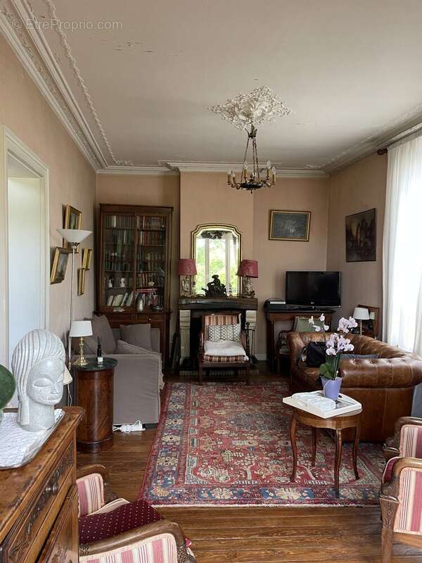 Maison à COMPIEGNE
