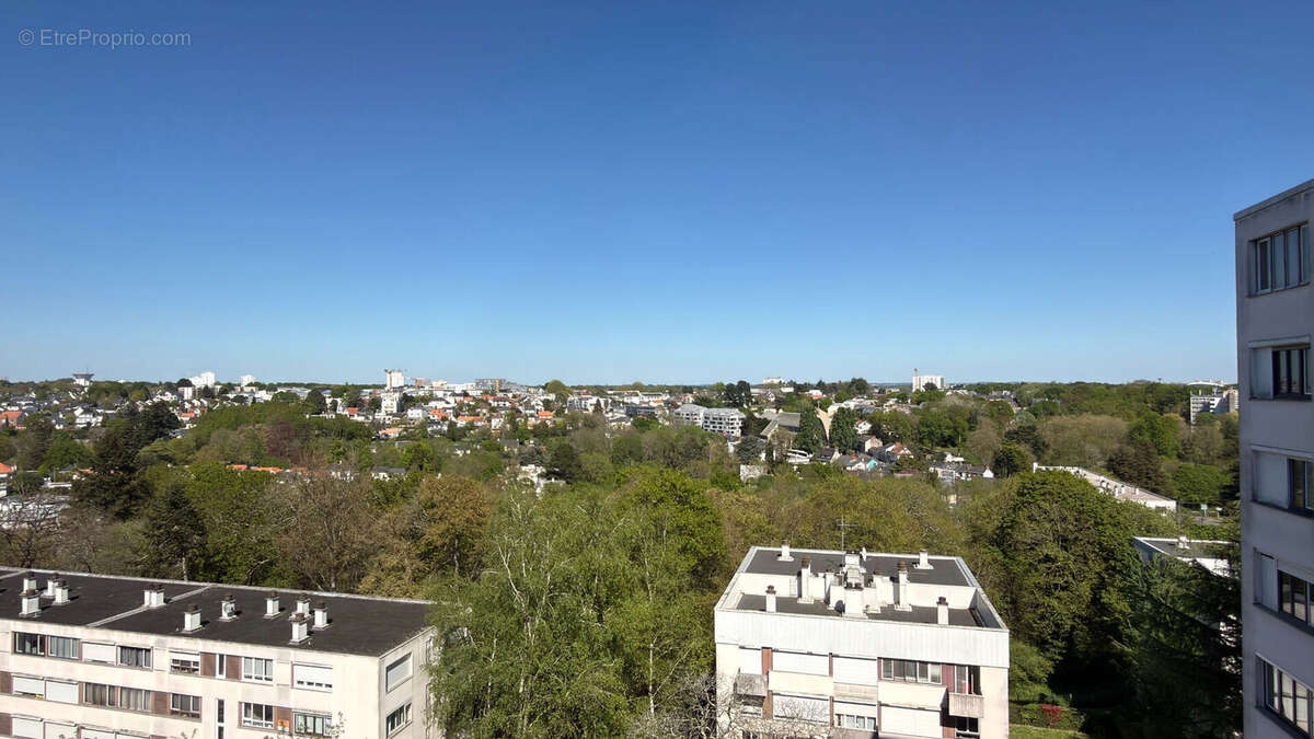 Avant-dernier étage - Vue dégagée - Ravalement BBC voté et financé - photo 3