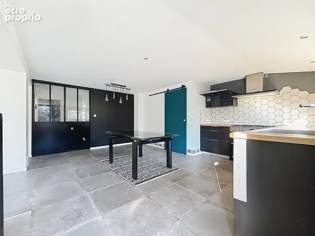 Maison - à vendre - récent - 4 chambres - parkings - garage - quartier Cleunay - photo 4