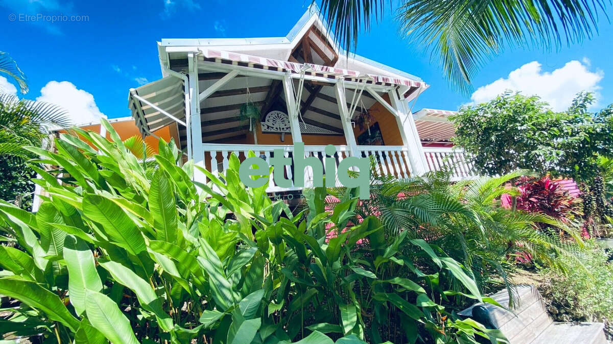 Maison à SAINTE-ANNE