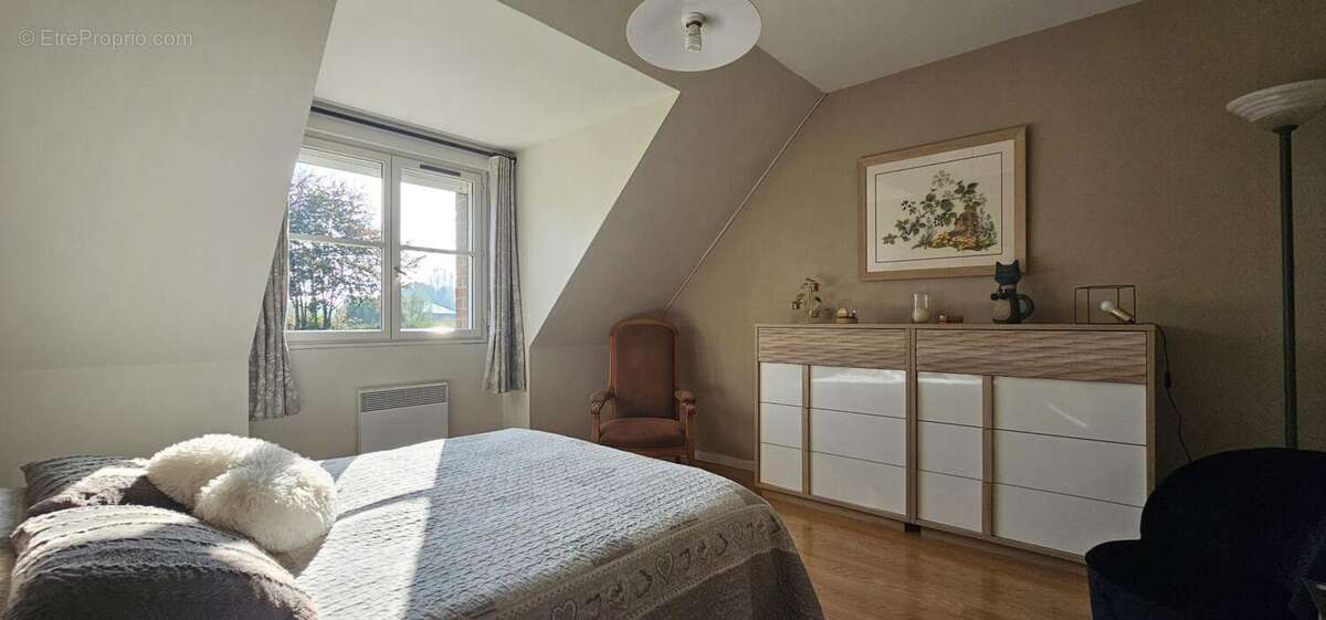 Maison à THUN-SAINT-MARTIN