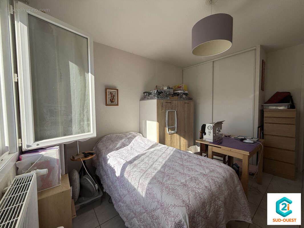 Appartement à LA RIVIERE-SAINT-SAUVEUR