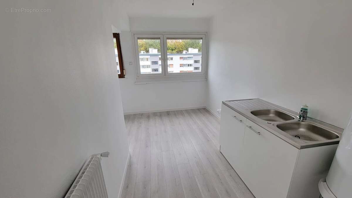 Appartement à SAINT-MICHEL-SUR-ORGE