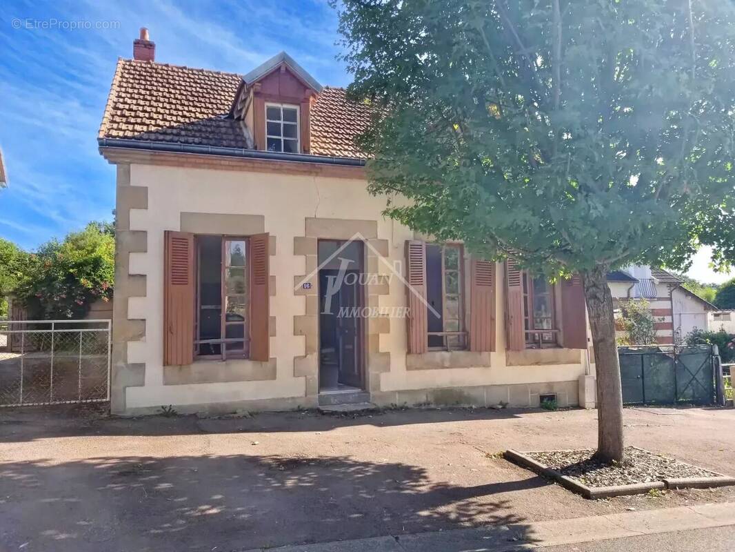 Maison à BUXIERES-LES-MINES