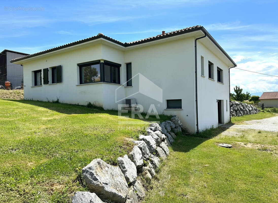 Maison à POUYASTRUC