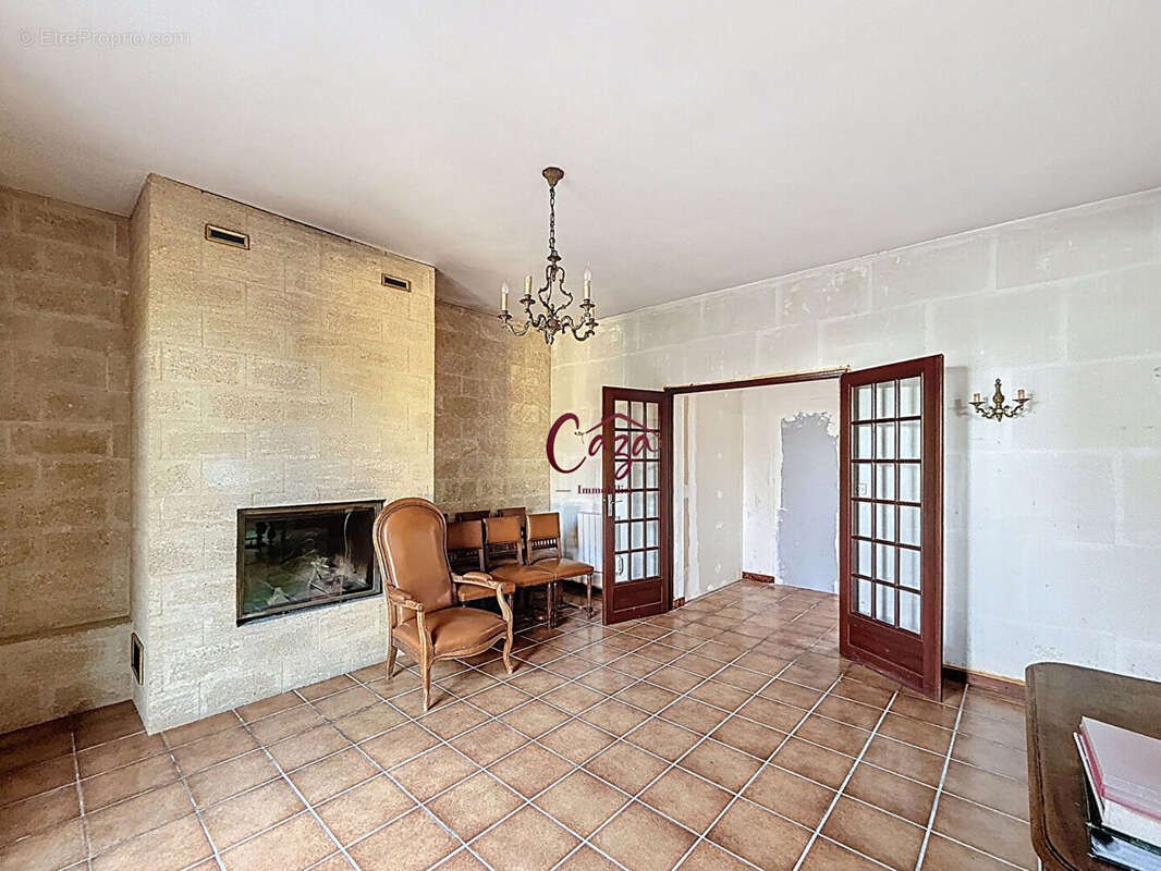 Maison à SAINT-CAPRAIS-DE-BORDEAUX