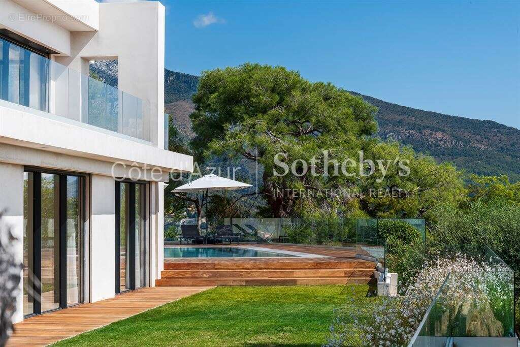 Maison à ROQUEBRUNE-CAP-MARTIN