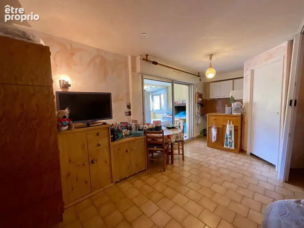 Studio avec loggia et place de parking - photo 4