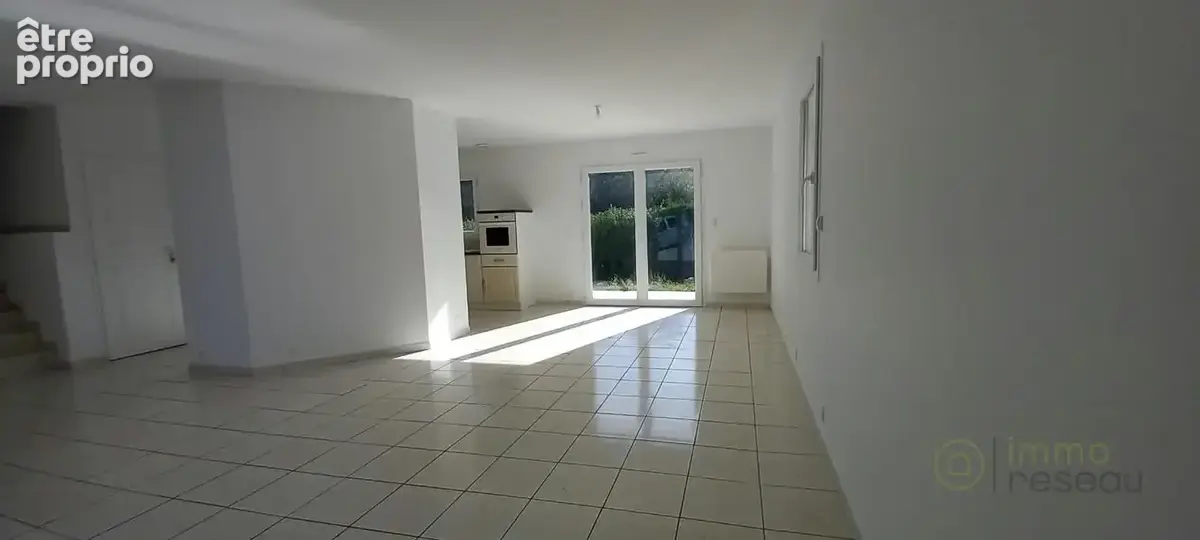 Maison 4 pièces 92 m² à vendre à Treillieres (44119) - photo 2