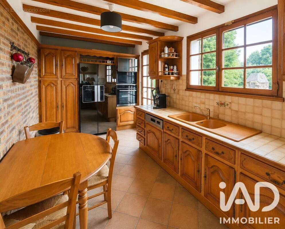 Maison 157 m² à Le Plessis-Feu-Aussoux  - photo 8