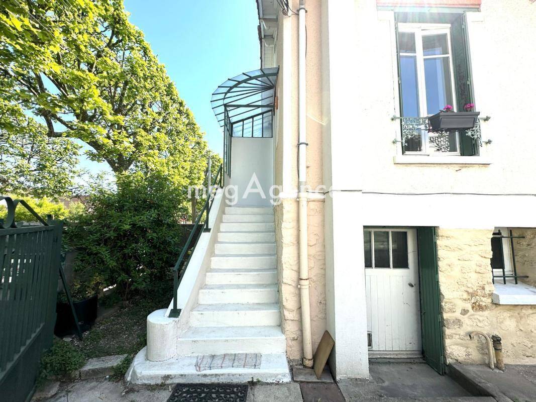 Maison à BONNEUIL-SUR-MARNE