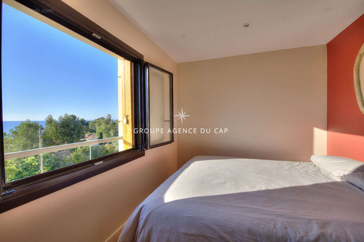 Appartement vue mer Saint Raphael 3 pièce(s) 65 m2 - photo 6