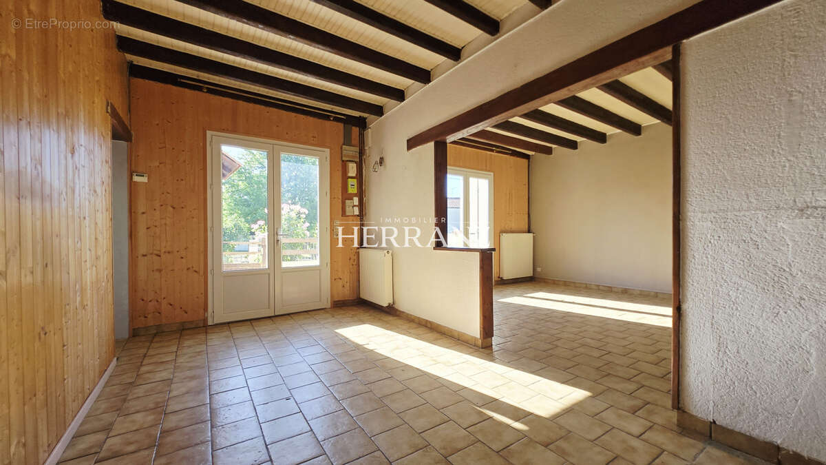 Maison à SAINTE-TERRE
