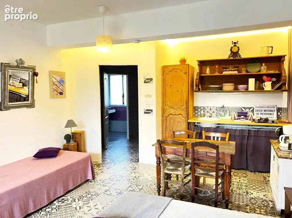 Saint-Cirq-Lapopie: Opportunité d'Investissement clé en main, 5 chambres d'hôtes, une maison d'amis, une salle de réception et p - photo 17