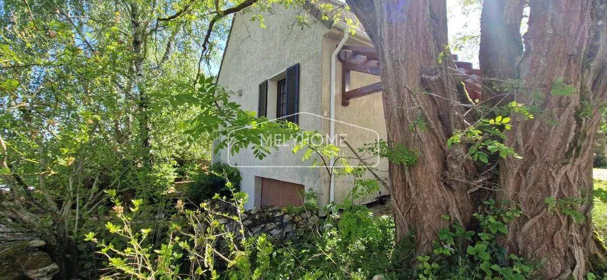 Maison à SAINT-ARNOULT-EN-YVELINES