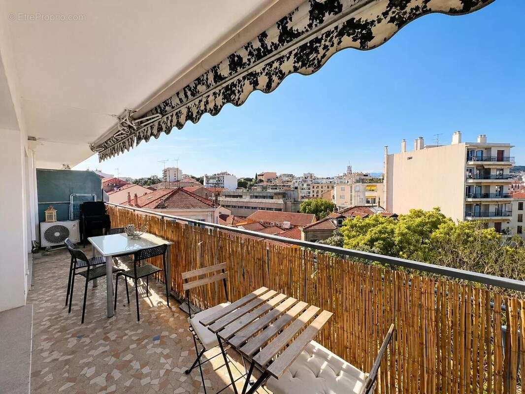 Appartement à CANNES
