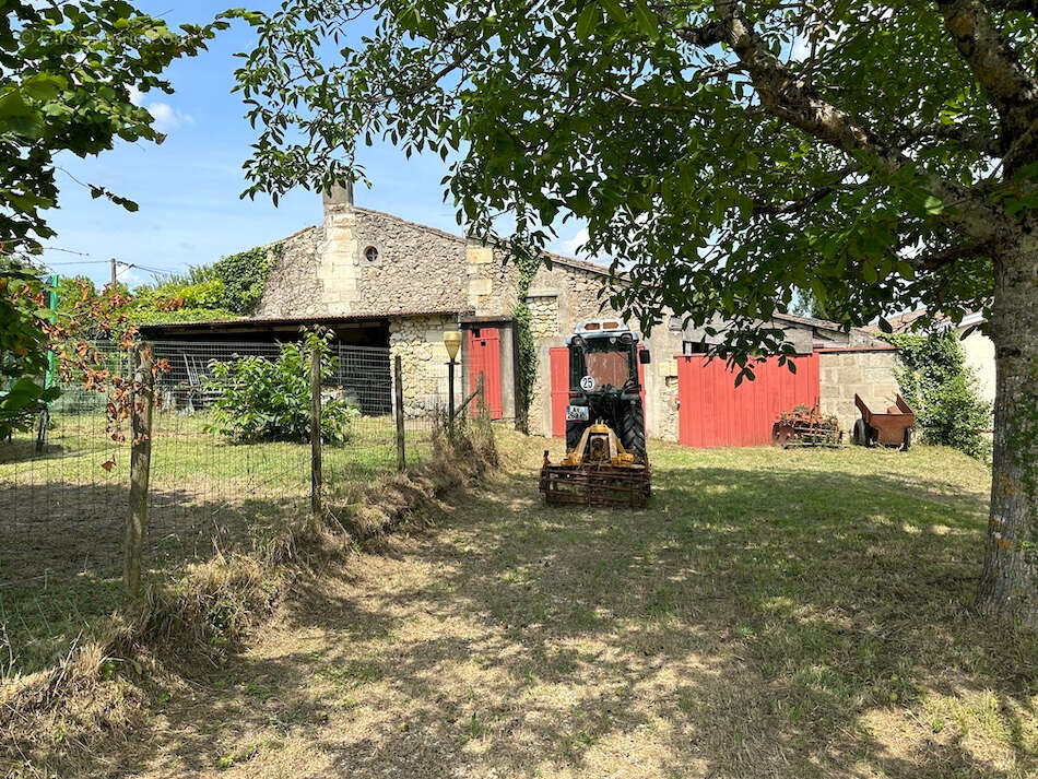 Terrain à FRONSAC