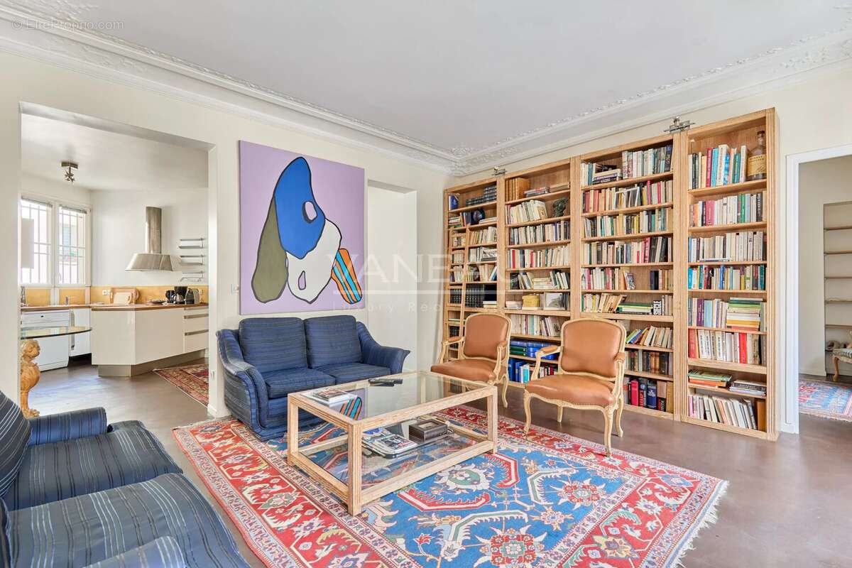 Appartement à PARIS-9E