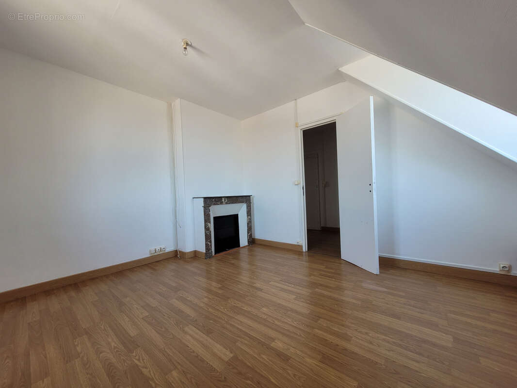 Appartement à AUNEAU