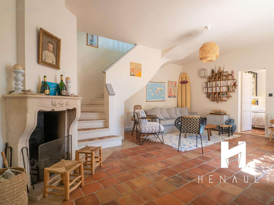 Maison à LES PORTES-EN-RE