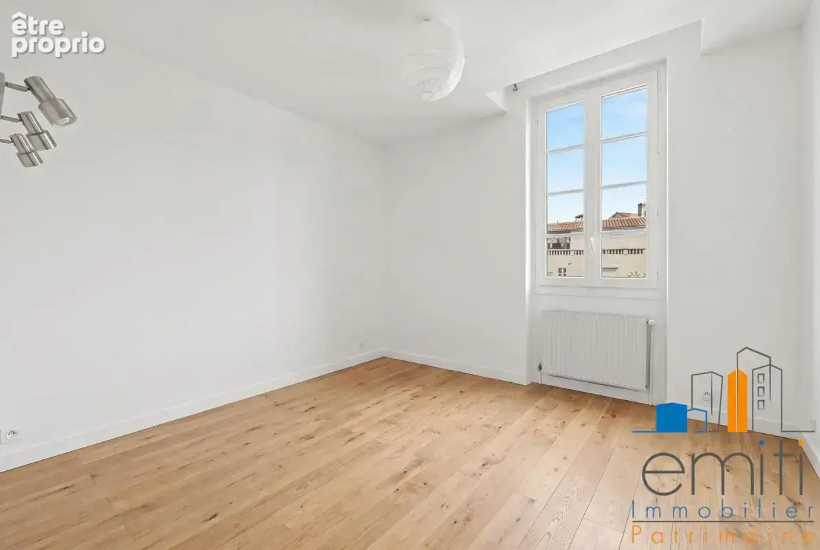 T4 de 93 m² Carrez + 12 m² de loggia vitrée – Carmes / Esquirol - Rue des Couteliers - photo 11