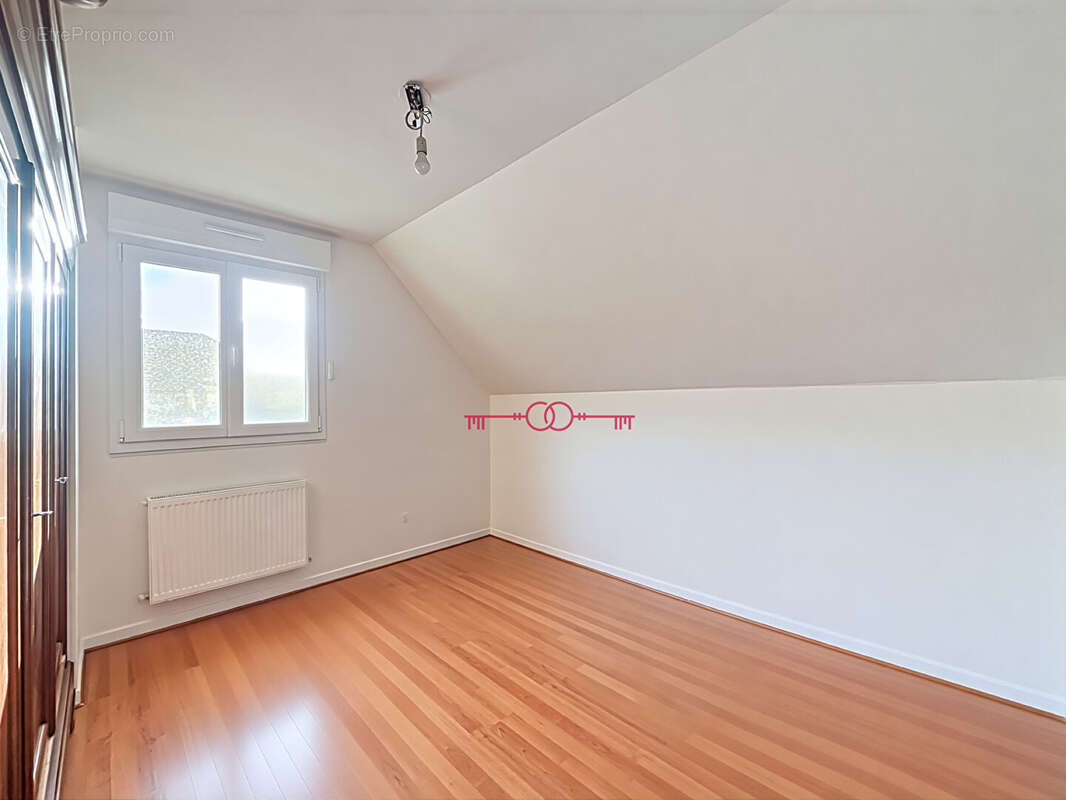 Taissy - Maison familiale avec sous-sol, dans un secteur calme - photo 8
