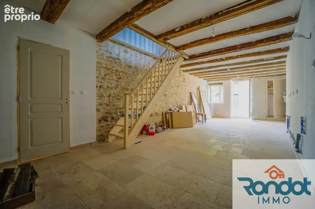 Maison 5 pièces / 2 chambres / 110 m2 / 601 m2 terrain + grange + dépendances - photo 3