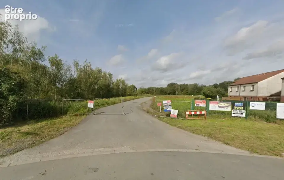 Photo Terrain à Saint-Amand-Les-Eaux au prix de 74 000€