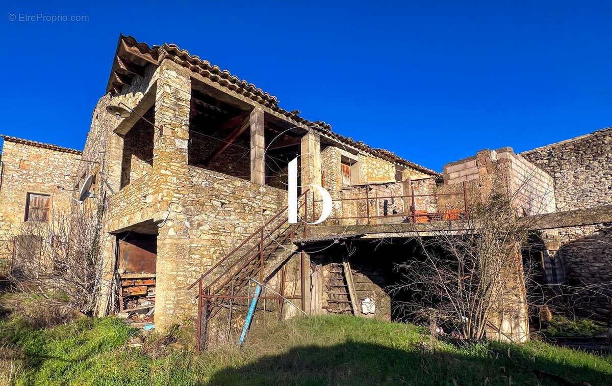 Maison à GOUDARGUES
