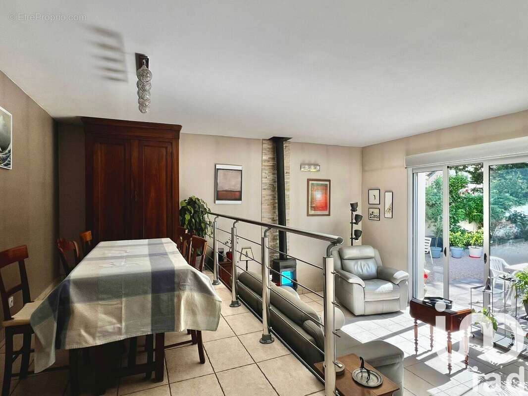 Photo 3 - Maison à DAMMARIE-LES-LYS