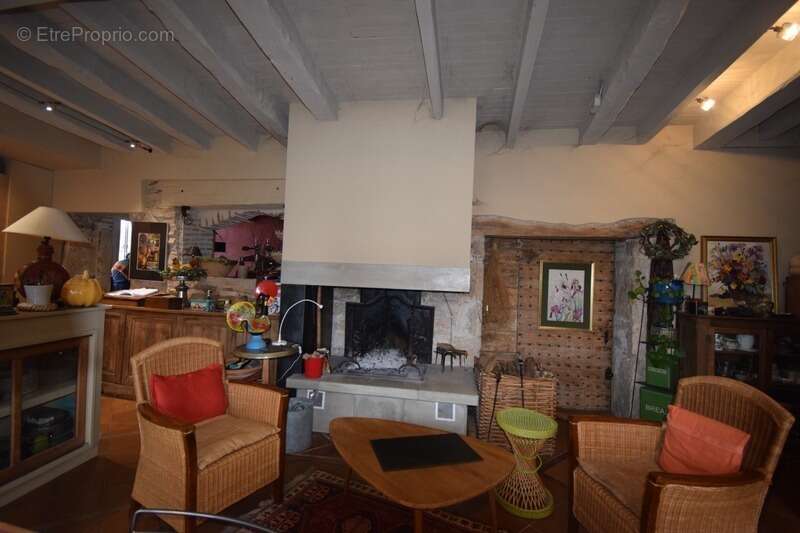 Maison à LAMAGDELAINE