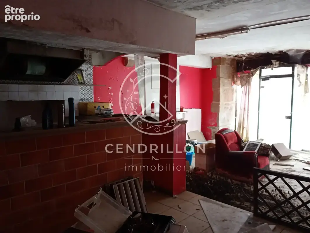 Immeuble de rapport d'une superficie de 150 m2, édifié sur un terrain de 390 m2. - photo 3